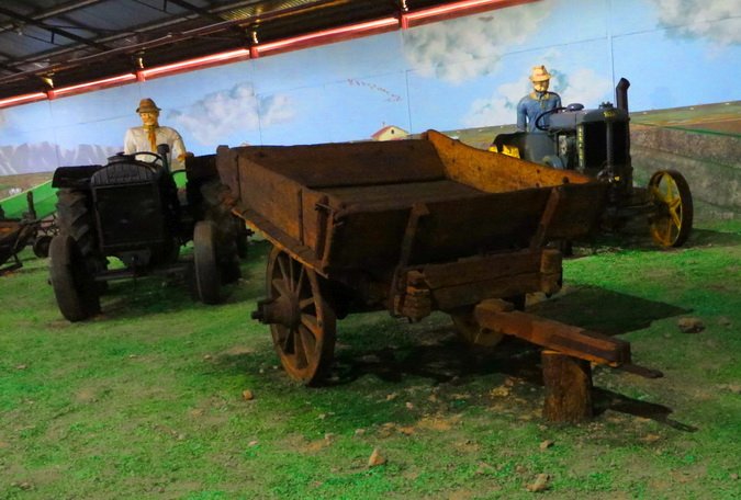 (05) mezzi agricoli d'epoca
